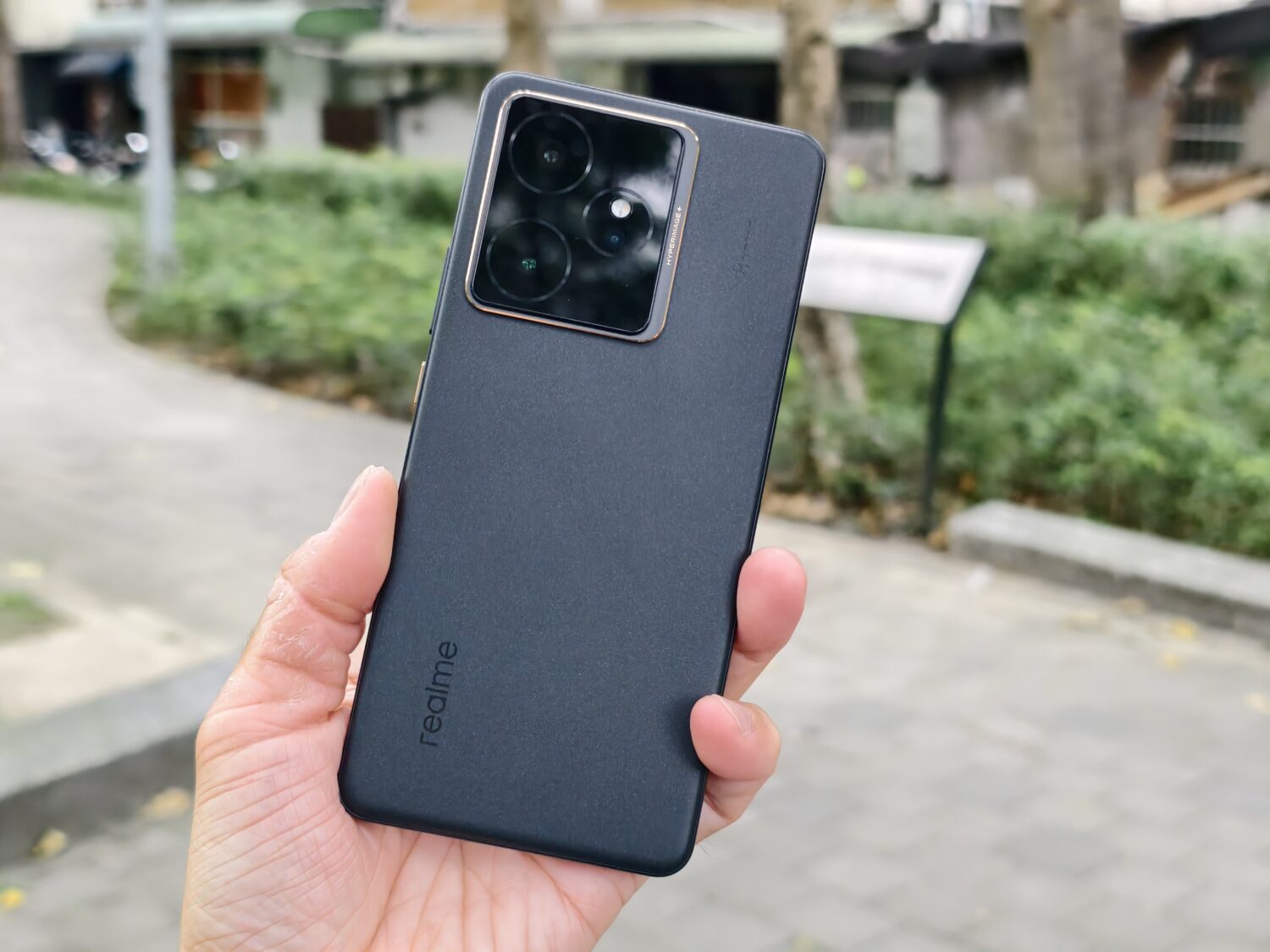 realme GT 7、GT 7T 雙機評測:平價旗艦,連續使用 24 小時超長續航 IMG_20250618_152545-1500x1125 realme GT 7、GT 7T 雙機評測:平價旗艦,連續使用 24 小時超長續航 IMG_20250618_152545-1500x1125