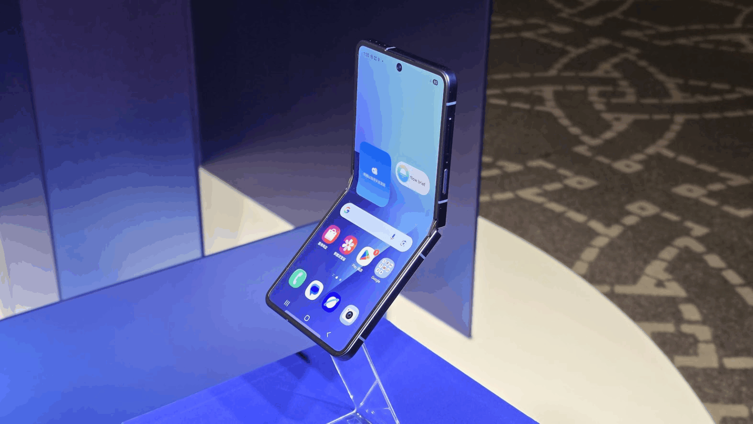 三星摺疊旗艦 Galaxy Z Fold7/Z Flip7 預購正火熱，預購取機現折 3,000 image-8-1500x844