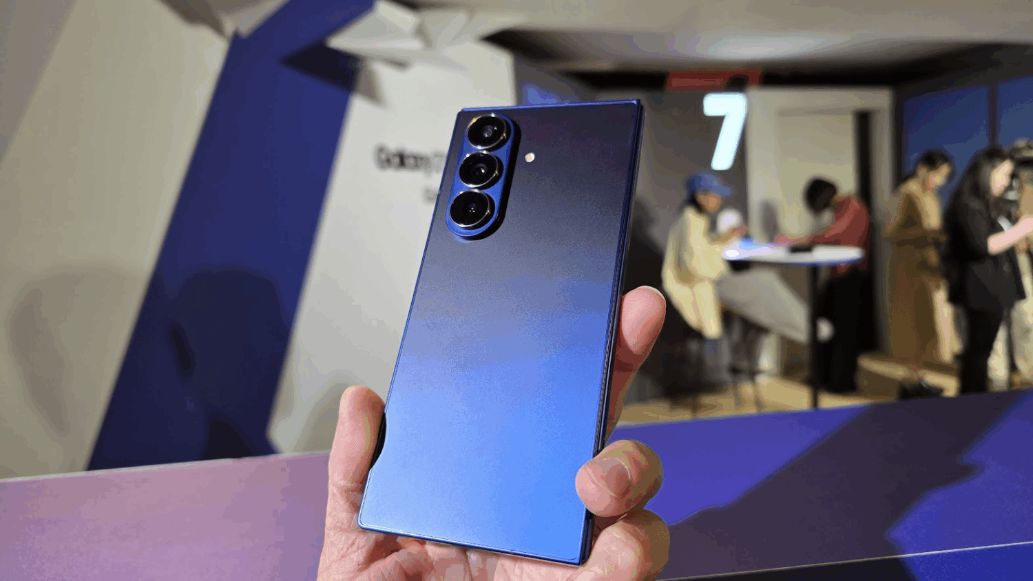三星摺疊旗艦 Galaxy Z Fold7/Z Flip7 預購正火熱，預購取機現折 3,000 image-9-1500x844